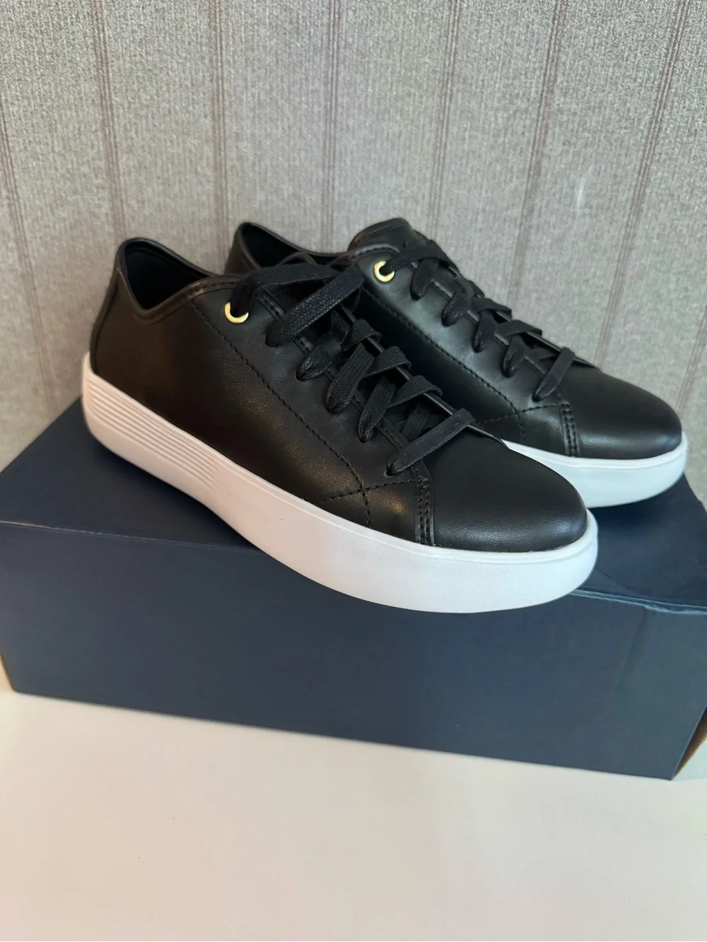 NEW Cole Haan GRAND CCT TNS FLTFRM:BLACK LEATHER Women Size 7